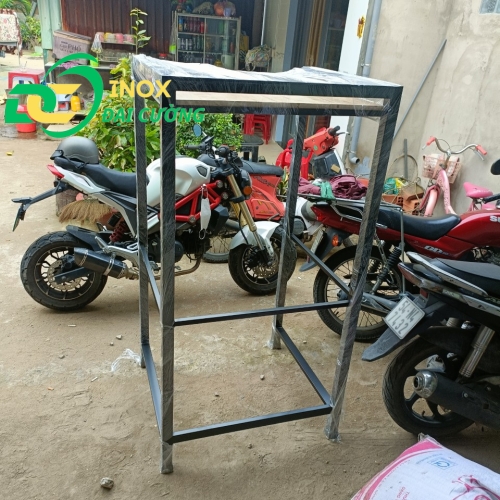 KỆ GIÁ MÁY SẤY - MÁY GIẶT CỬA TRÊN CHỐNG RUNG  SƠN TĨNH ĐIỆN MÀU TRẮNG/ INOX ĐẠI CƯỜNG KE008