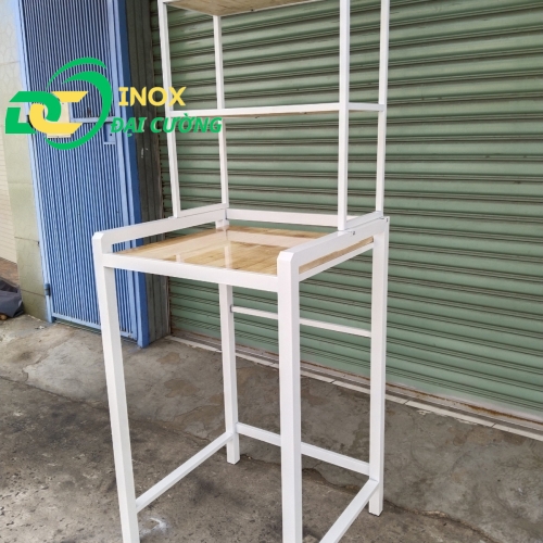 Kệ có tầng 