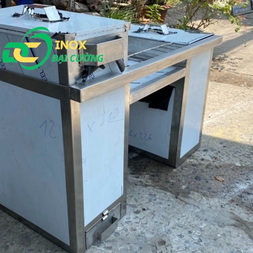 quầy súp bán dạo 