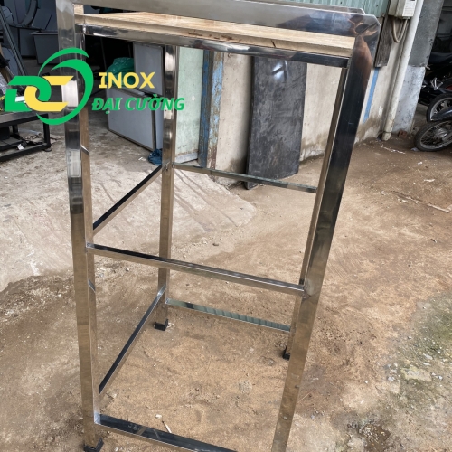KỆ GIÁ MÁY SẤY - MÁY GIẶT CỬA TRÊN CHỐNG RUNG / INOX ĐẠI CƯỜNG KE008