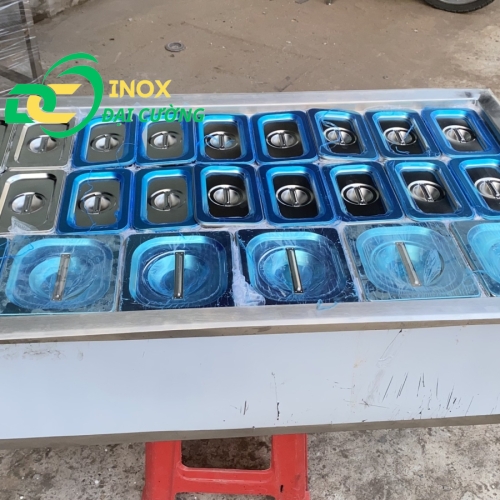 THÙNG ĐÁ  GIỮ LẠNH  KÈM 24 KHAY TOPING  105X585X240